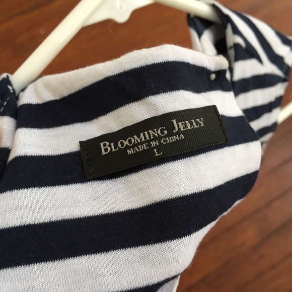 NWOT Nautical Stripe Cold Shoulder Top - Picture 5 of 8